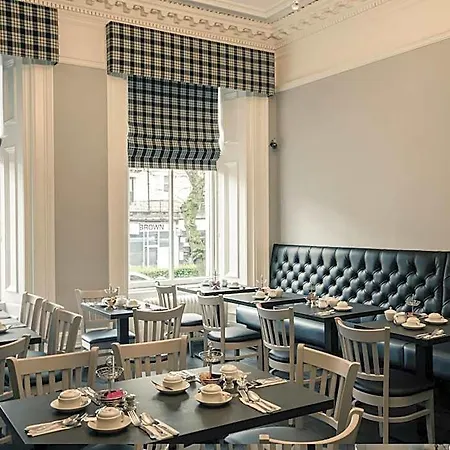 Отель Royal West End 3*