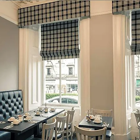 Royal West End 3* Глазго