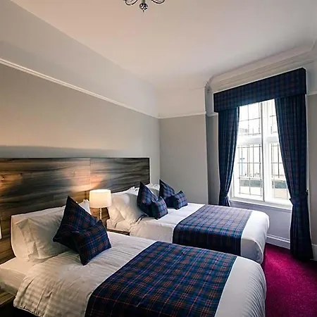 Royal West End 3* Глазго