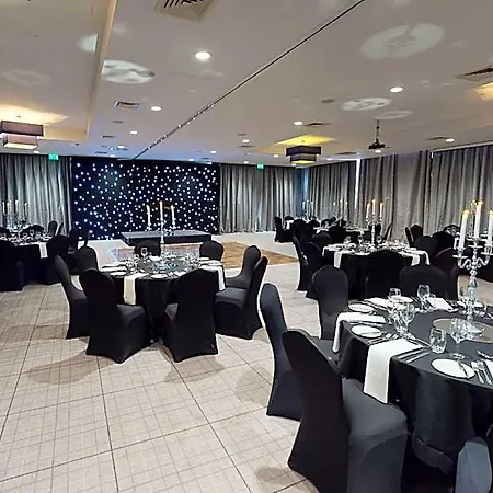 Village Hotel 4*