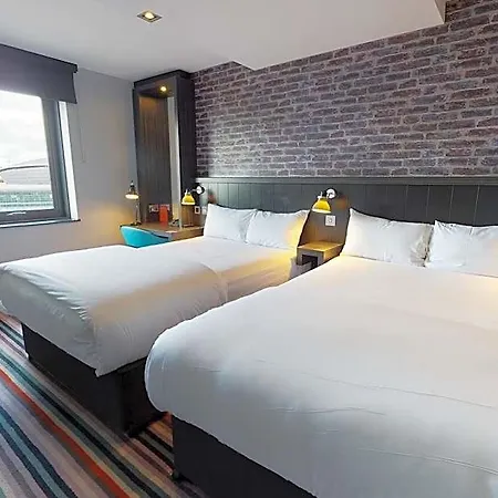 Village Hotel 4*