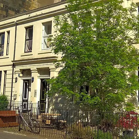 Guest house House