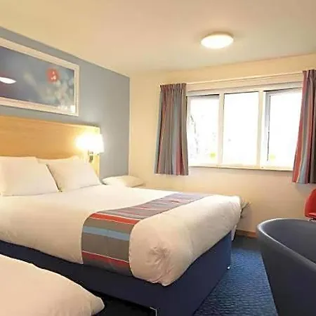 Travelodge Airport Отель Глазго