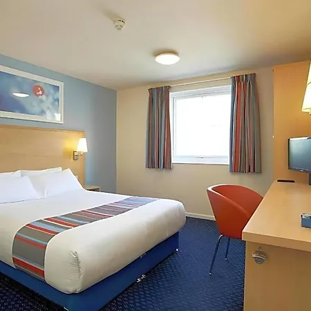 Travelodge Airport 3* Глазго