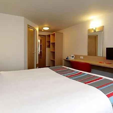Travelodge Airport Глазго