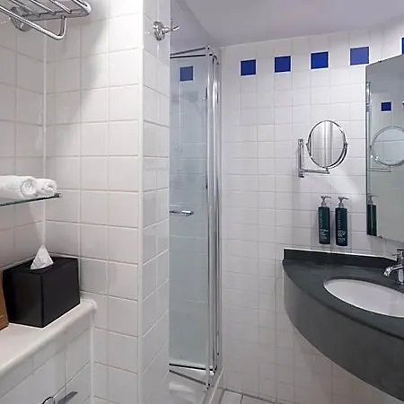Отель Hilton Garden Centre Глазго