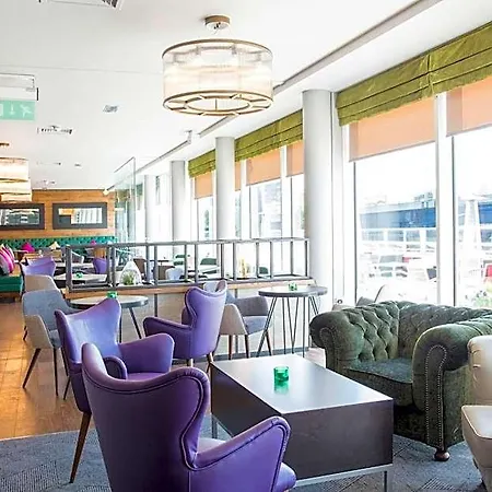 Hilton Garden Centre Отель