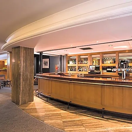 酒店 West By Compass Hospitality 3*