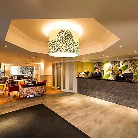Hotel Leonardo West End 3*