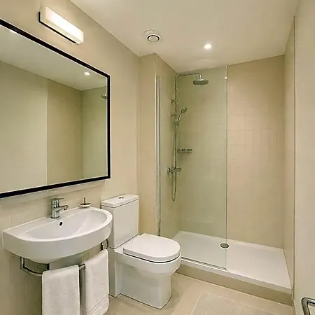 Arthouse - Newly Refurbished 4* Glasgow