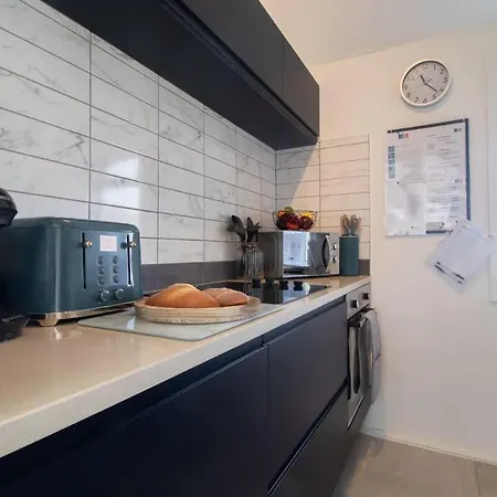 Bella House - 3 Bed House In Glasgow