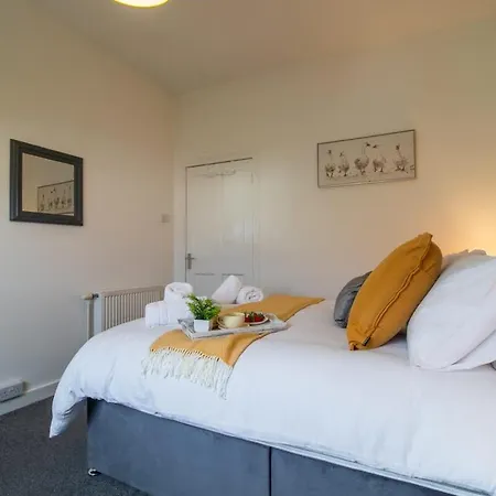 Bella House - 3 Bed House In