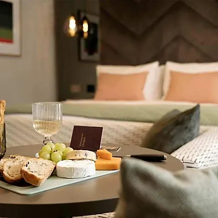 The Wellington By Adina 4* Glasgow