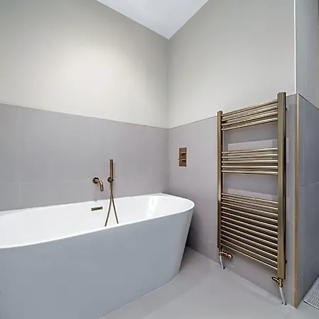 Apartamento Large 4 Bed - Sleeps 8 - Perfect For Long - 30 Sec Walk To Subway - 5 Min Drive To Centre