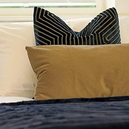 Apartament Invergarry Rouken Glen Retreat *