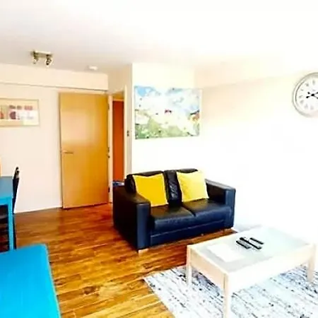 Bedroom In The Heart Of The Centre Perfect Location