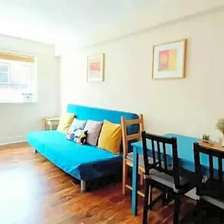 Hotel Bedroom In The Heart Of The Centre Perfect Location Glasgow