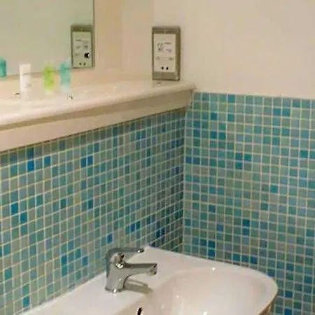 Hotel Bedroom In The Heart Of The Centre Perfect Location Glasgow