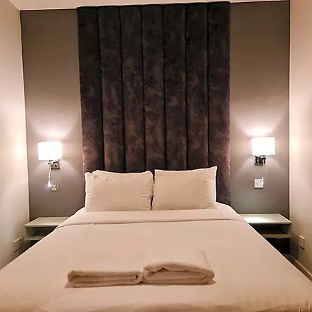 Lägenhetshotell Vcity 3*