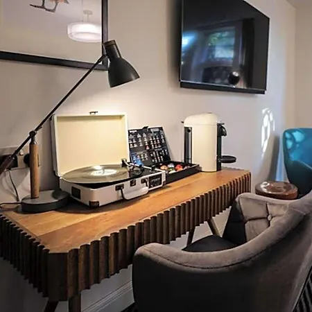 Boutique 50 Hotell