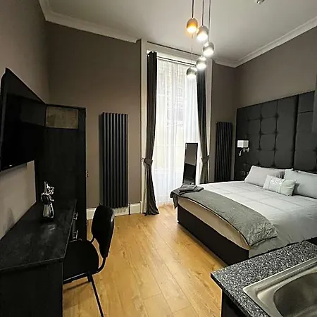 Amani - Centre 4* Glasgow