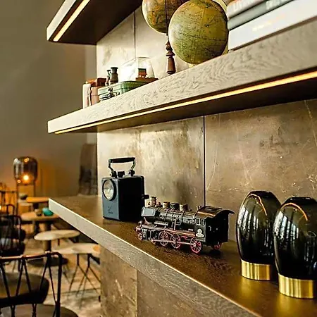 Hotel One 3*