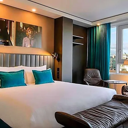 One 3* Glasgow