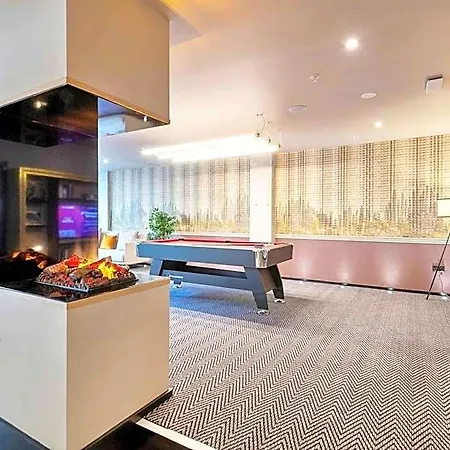 Hotel Sandman Signature