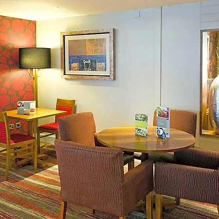 Premier - George Square 3*