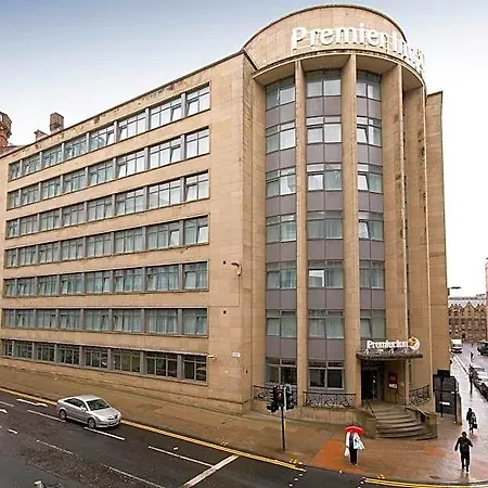 Premier - George Square