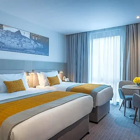 Maldron Hotel