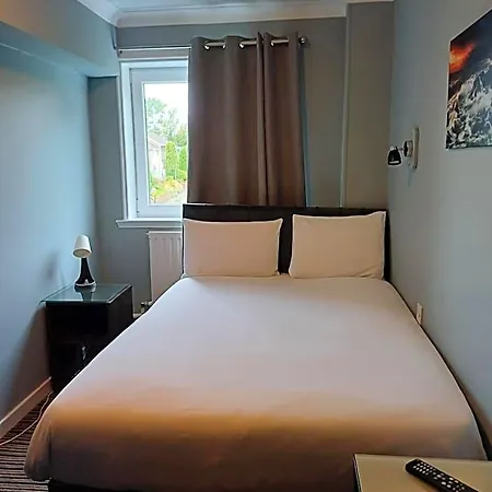 Hotel Kings Park 3*