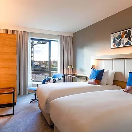 Courtyard By Marriott Sec