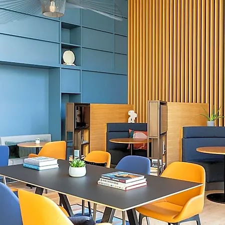 Courtyard By Marriott Sec 4*