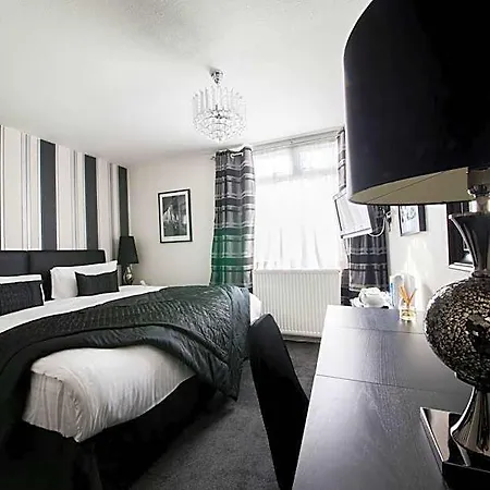 The Burnside Hotel Glasgow