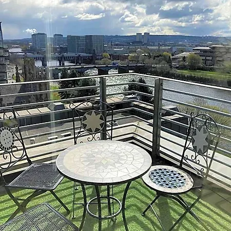 Riverfront 4*
