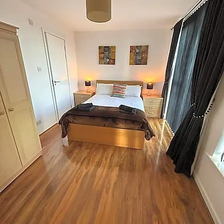 Riverfront 4* Glasgow