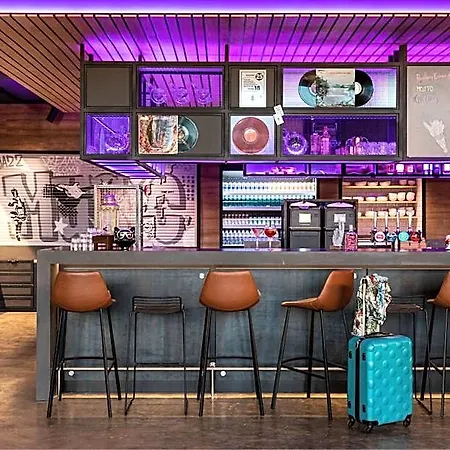 Moxy Sec Hotel