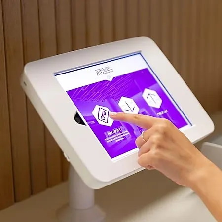 فندق Yotel 4*