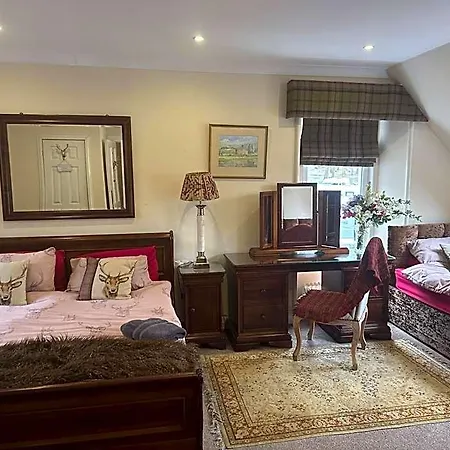 The West Highland Way And Retreat Hotel Glasgow