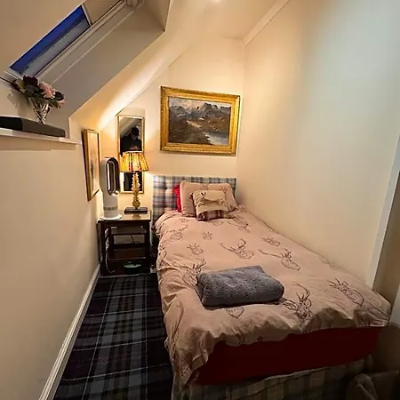 The West Highland Way And Retreat Hotel