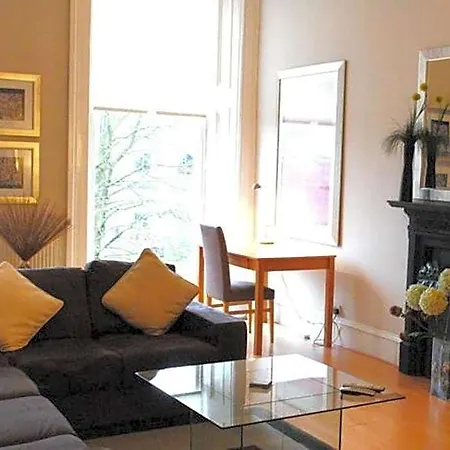 Hotel Dreamhouse West End 4*
