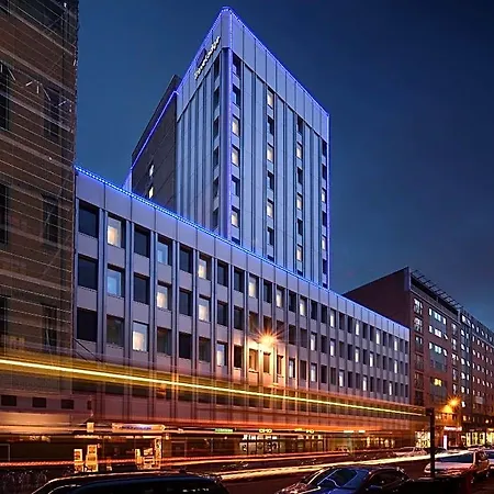 Travelodge Queen Street Glasgow