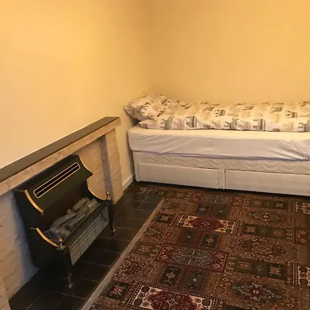West End Guest house *