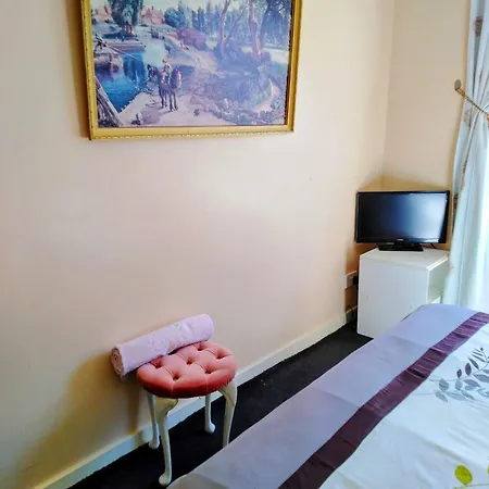 A Spacious Double With Wi-fi & Parking Space Konukevi *