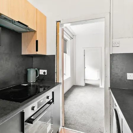 בית נופש Charming 3 Bdr Near Glasgow-sleeps 8-parking *