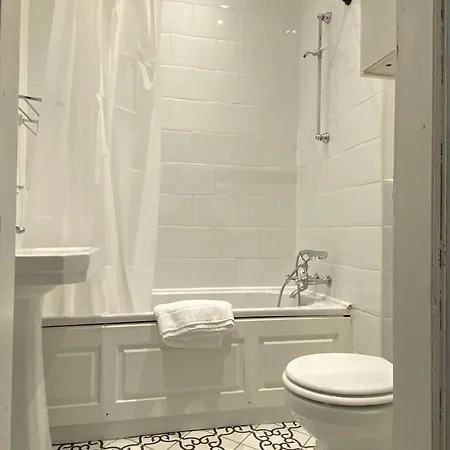 Charming Victorian In - Perfect Family Retreat גלאזגו