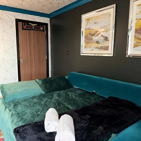 Ensuite By Commonwealth Stadium Emirates Arena