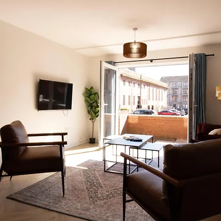 West End 3br Flat Near Kelvinbridge Woodside גלאזגו