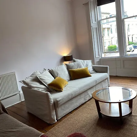 Charming Victorian In - Perfect Family Retreat * גלאזגו